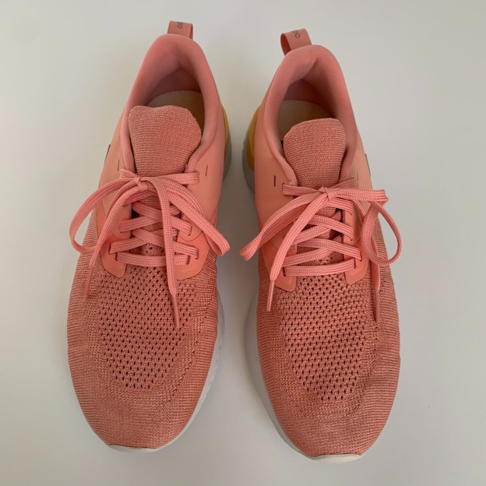 Nike React Flyknit Womens Size 9 Running Shoes Pink Quart/white/grey